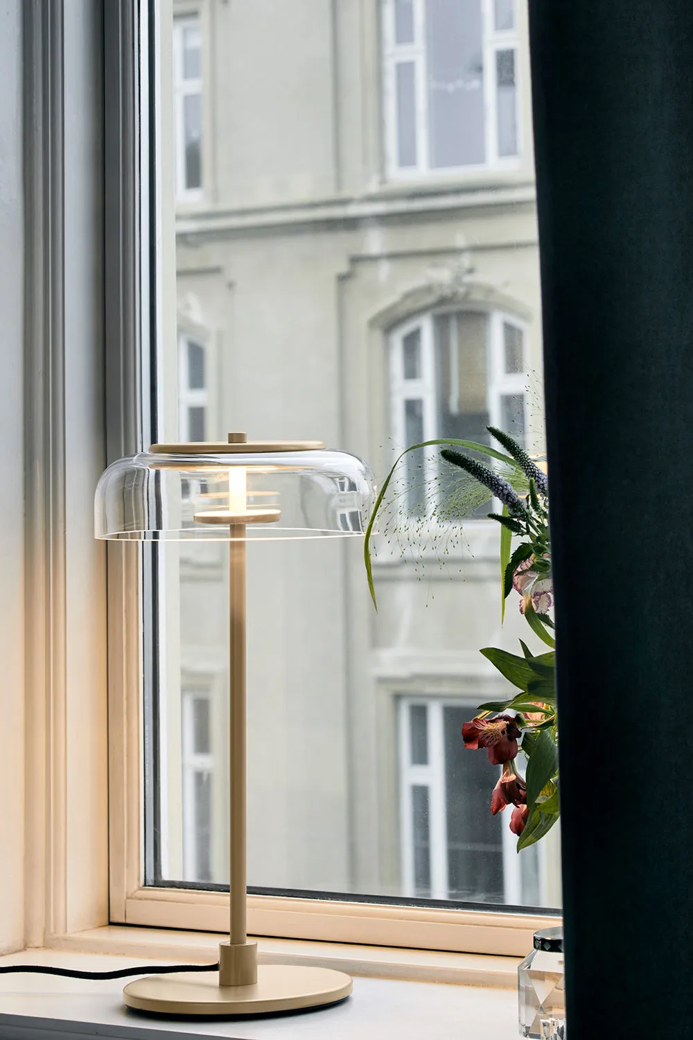 Blossi Table Lamp