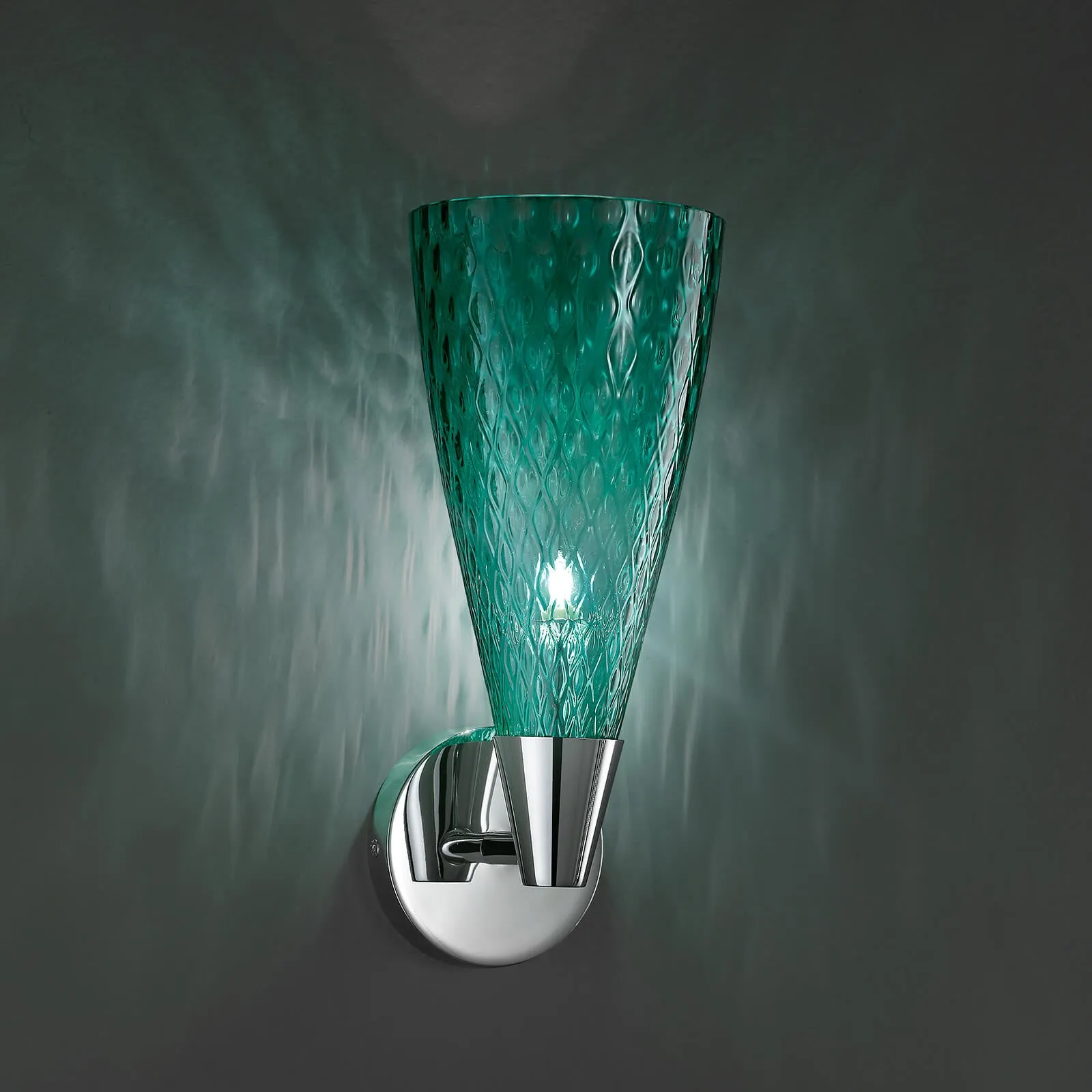Cheers Wall Lamp