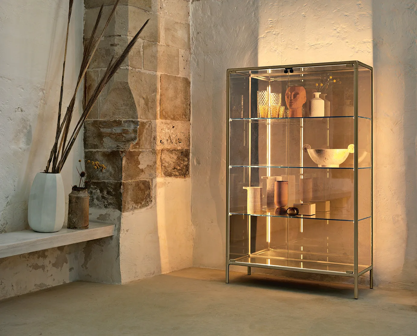 Echo 100 Showcase