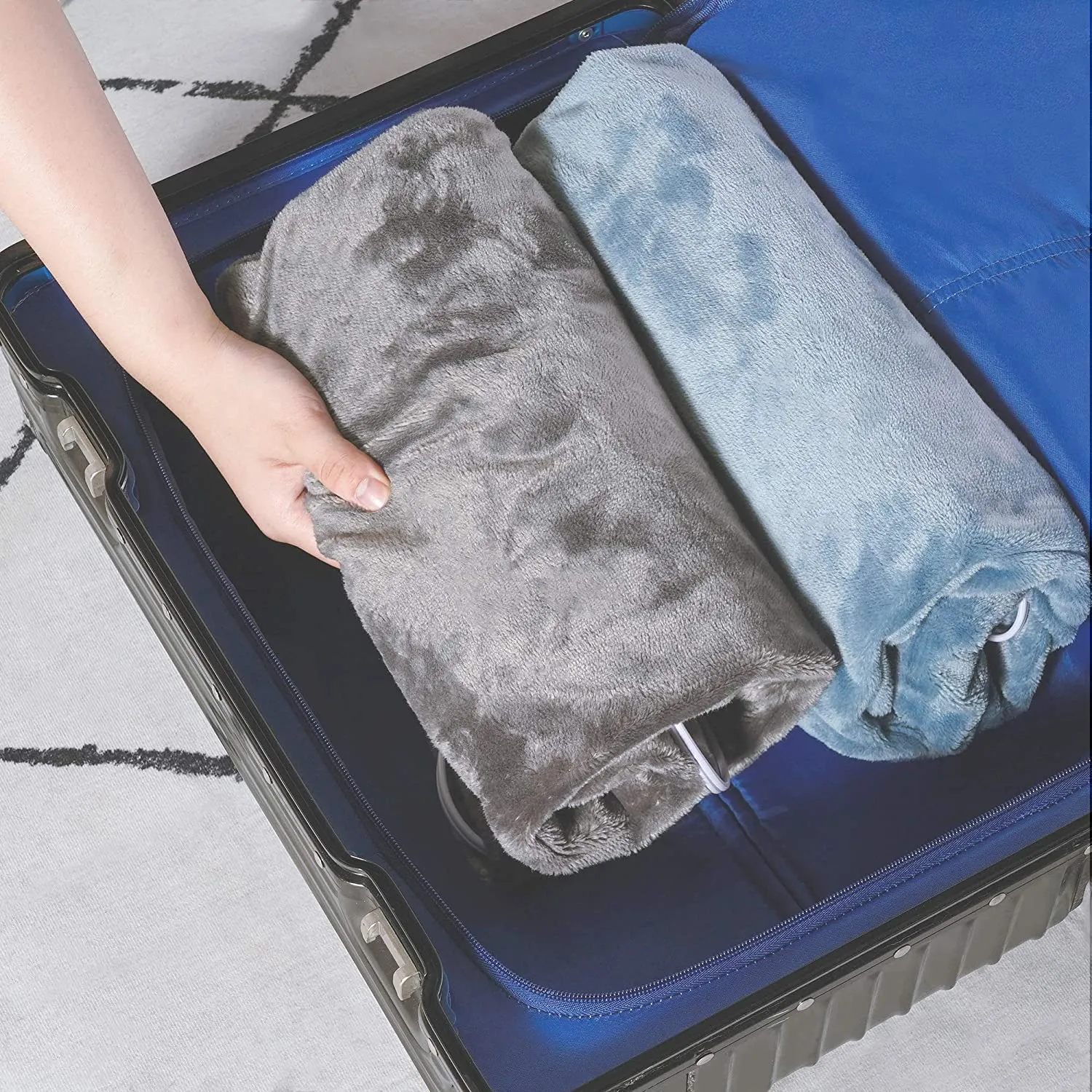 Electric Large Heating Pad, Moist and Dry Heating Pad for Pain Relief with 2 Hours Auto Shut Off, 4 Heat Settings, SoftTouch Flannel 12"x24" (Gray)