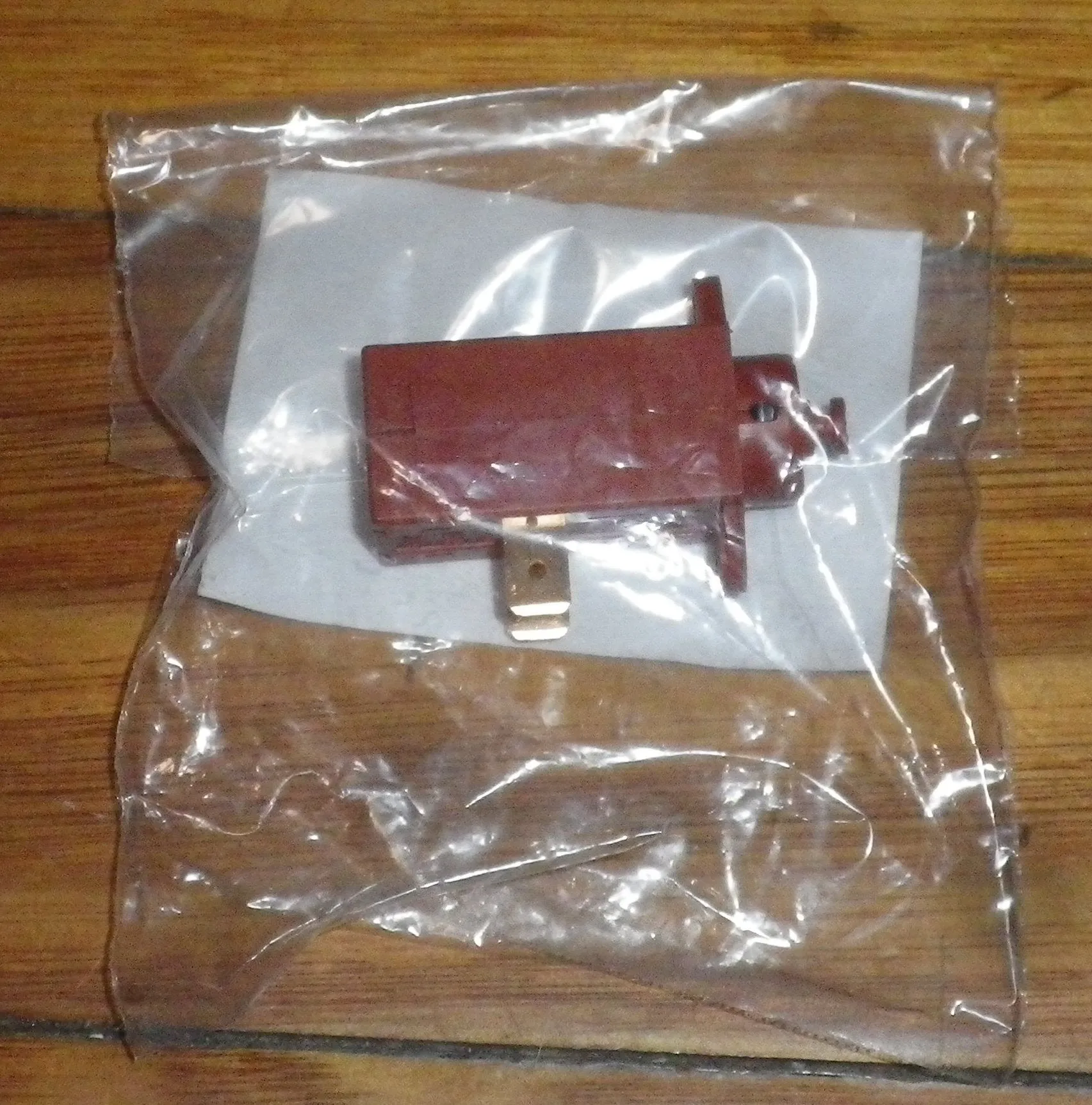 Eltek Thermo Actuator suits Detergent Dispenser - Bosch Part # 166635, 00166635