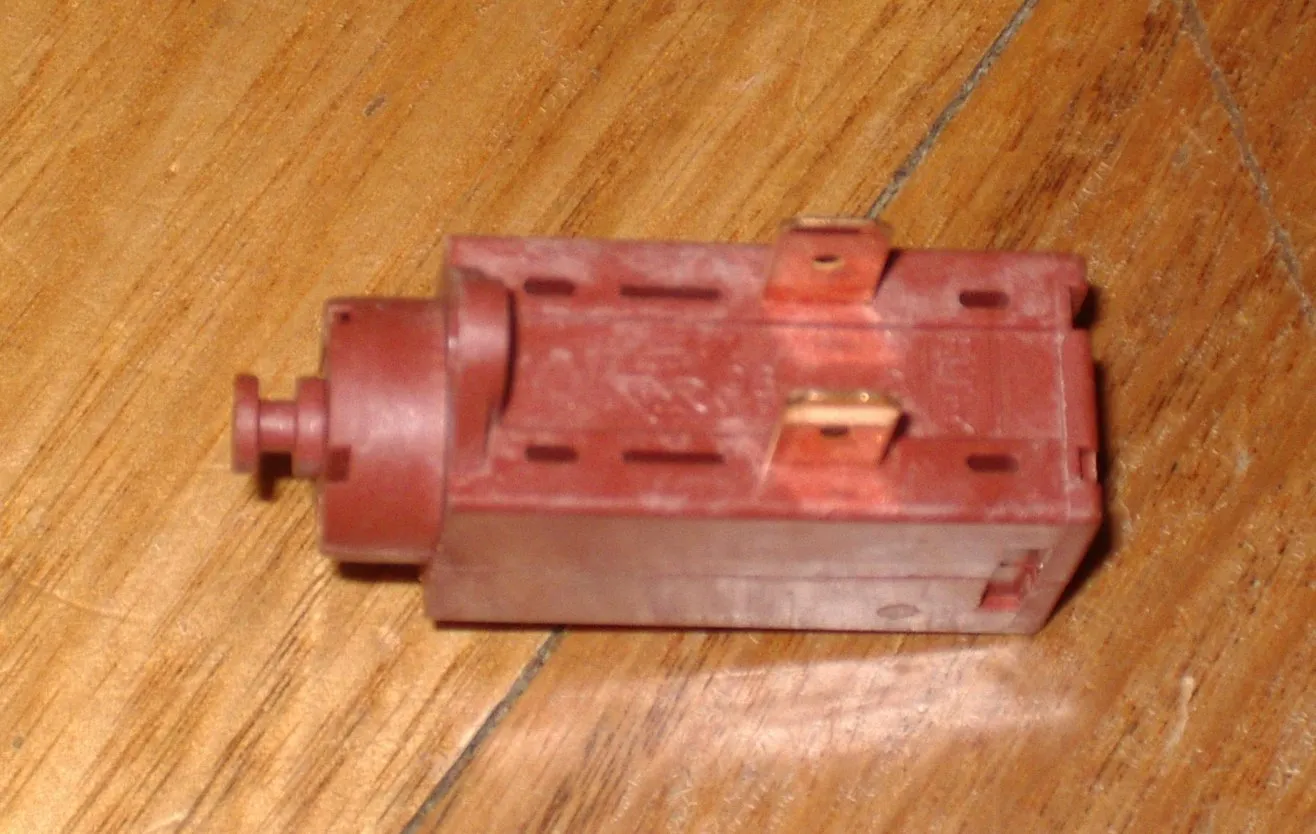 Eltek Thermo Actuator suits Detergent Dispenser - Bosch Part # 166635, 00166635