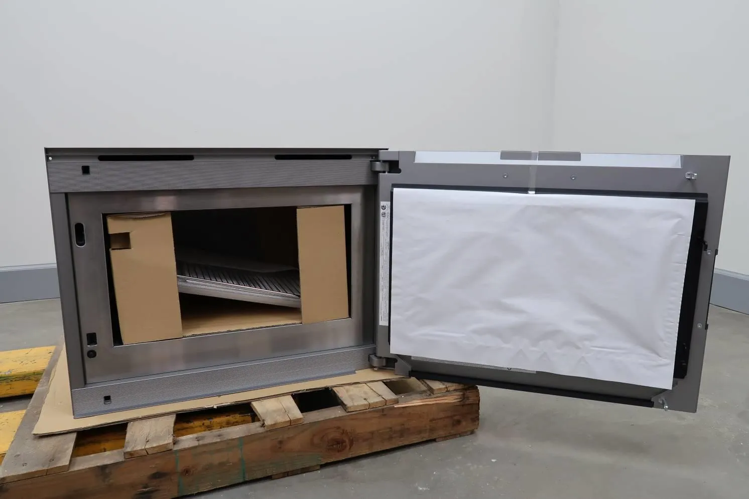 Gaggenau 400 Series 24" 1.3 cu. ft. Built-in Microwave Oven Stainless BM450710