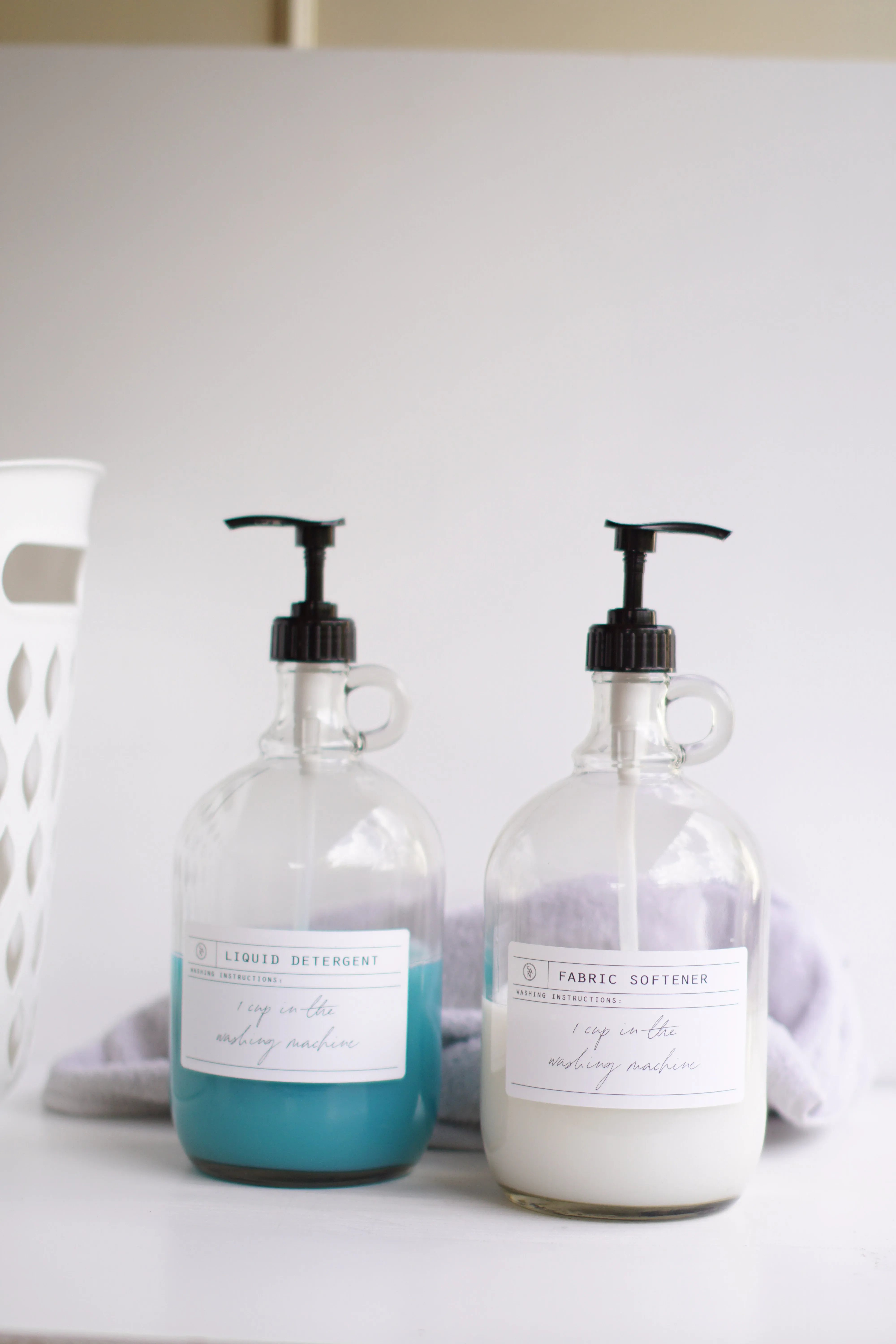 Glass Half Gallon Laundry Dispensers Fabric Softener and Liquid Detergent