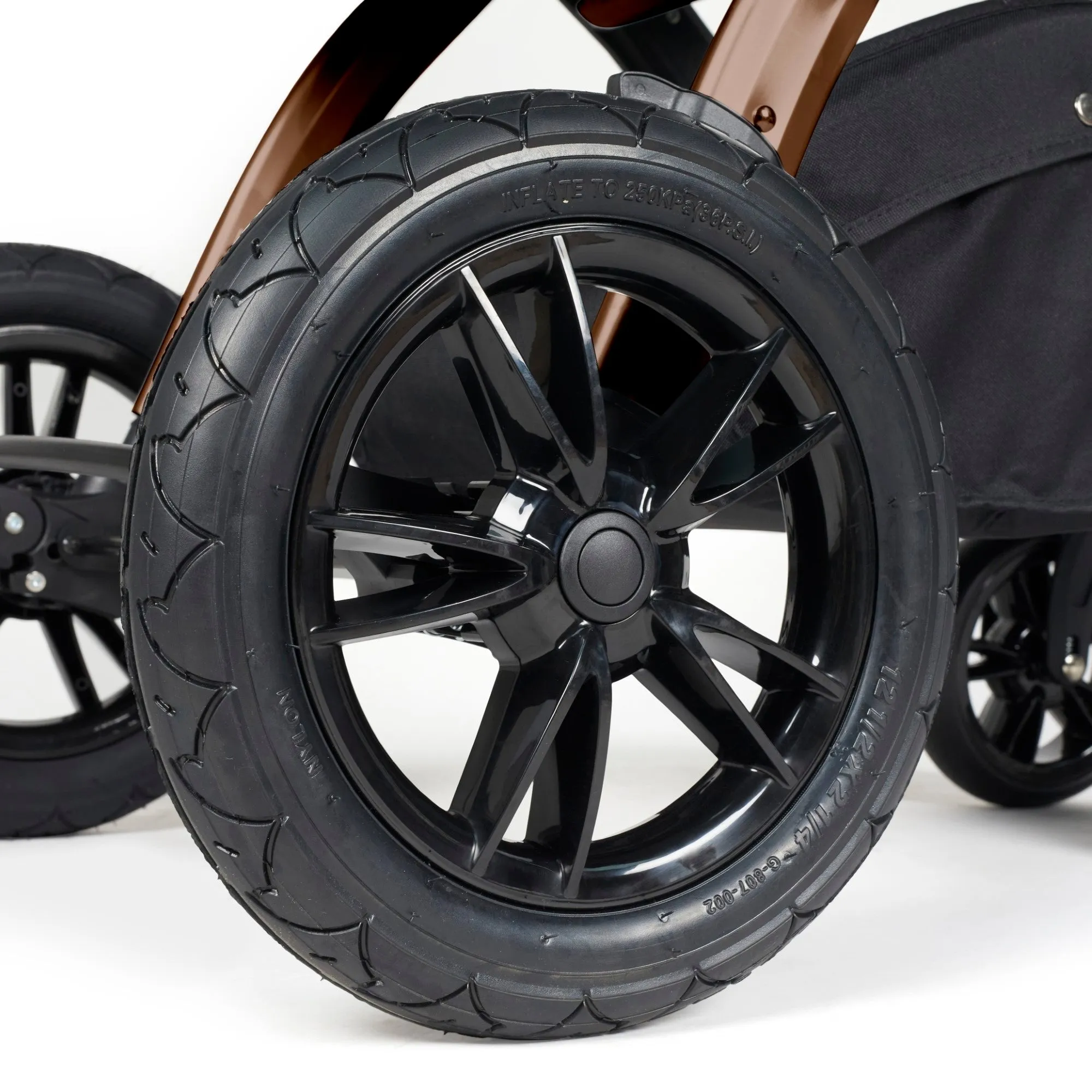 Ickle Bubba Stomp Luxe All-in-One I Size Travel System With Isofix Base (Stratus) Woodland on Bronze