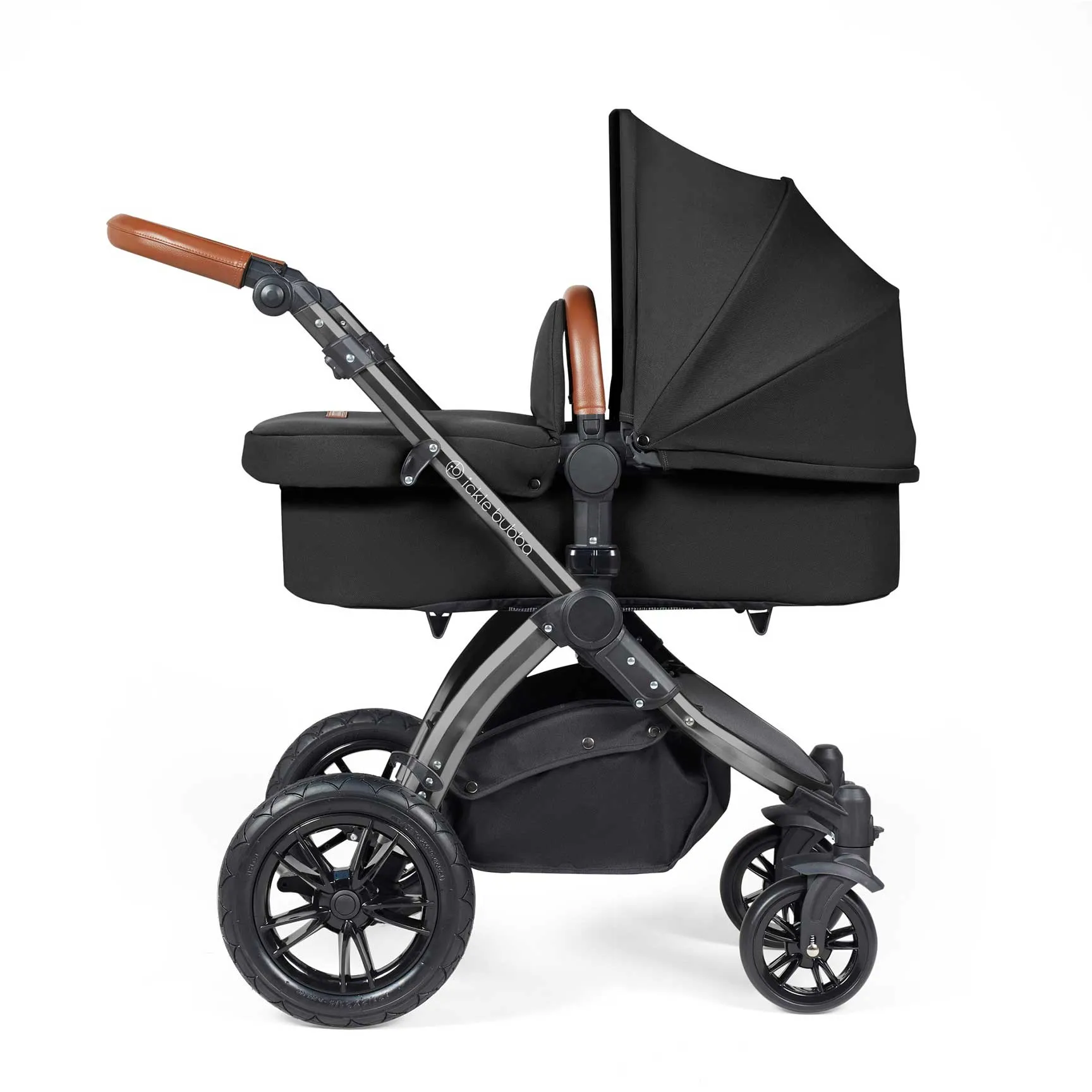 Ickle Bubba Stomp Luxe All-in-One Travel System with Isofix Base in Black/Midnight/Tan