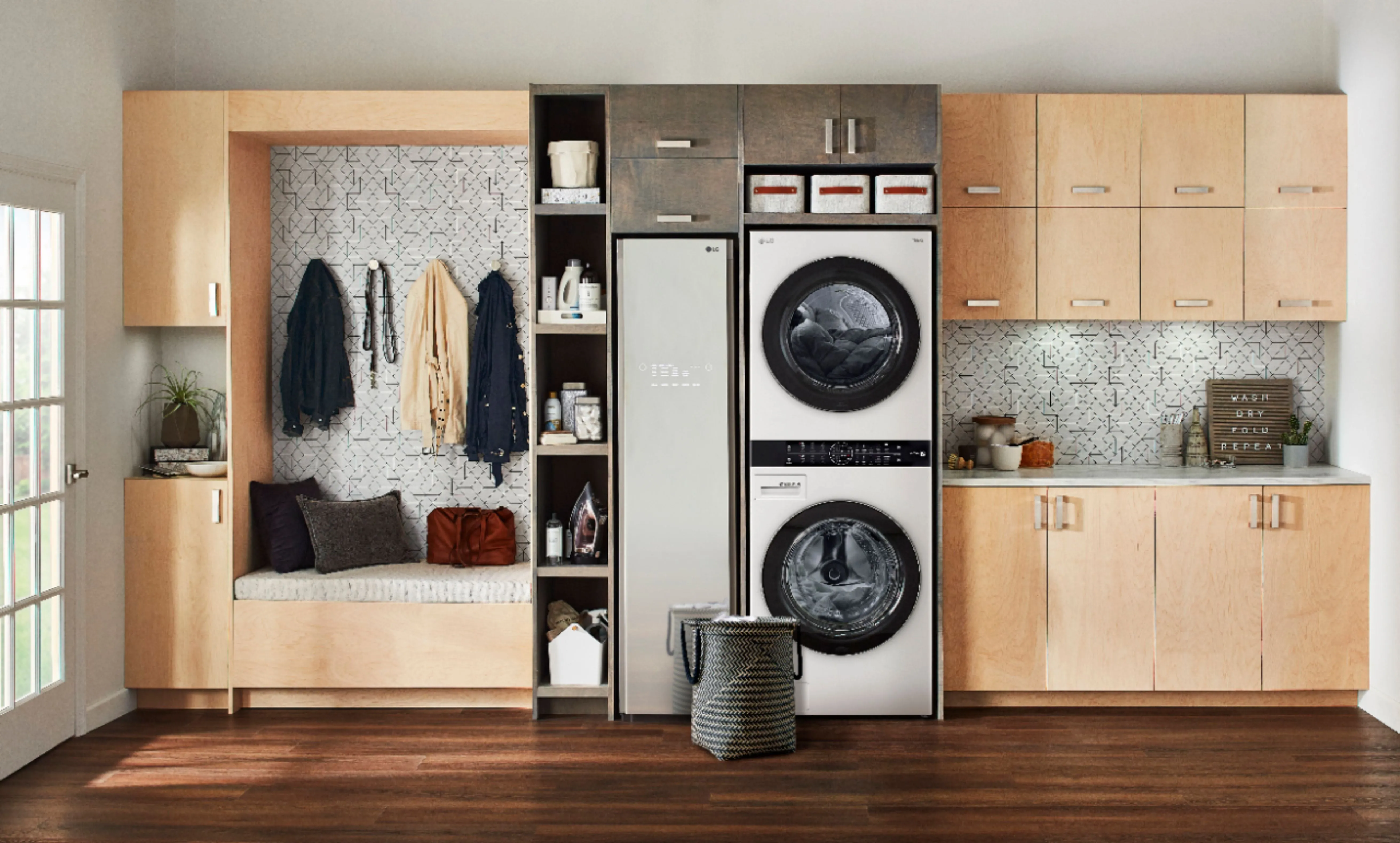 LG - 4.5 Cu.Ft. 6-Cycle Front-Load Washer and 7.4 Cu.Ft. 6-Cycle Electric Dryer WashTower with Steam and BI Intelligence