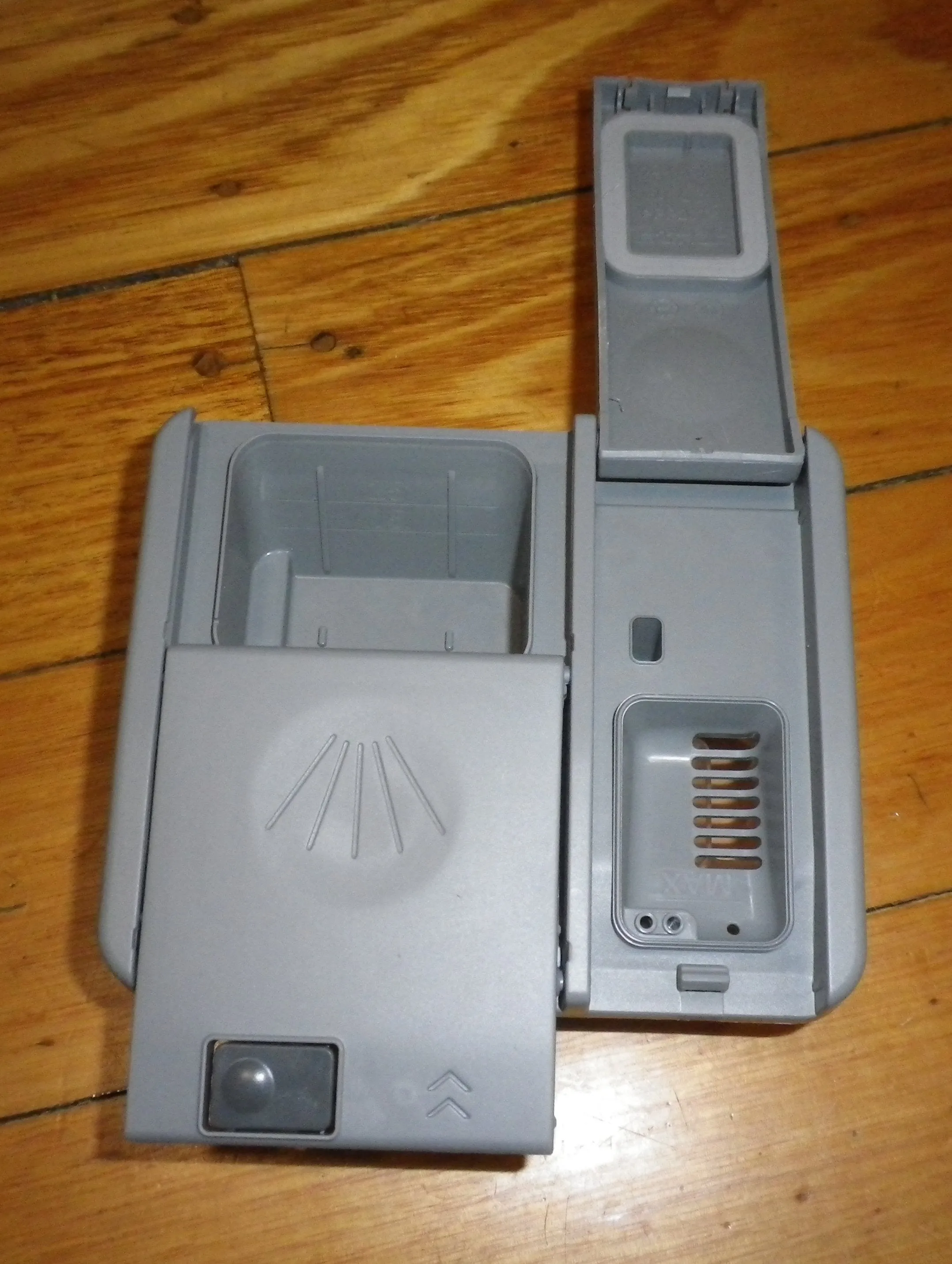 Westinghouse WSF6608X PNC 94200122203 Dual Detergent Dispenser - Part # 4055950028