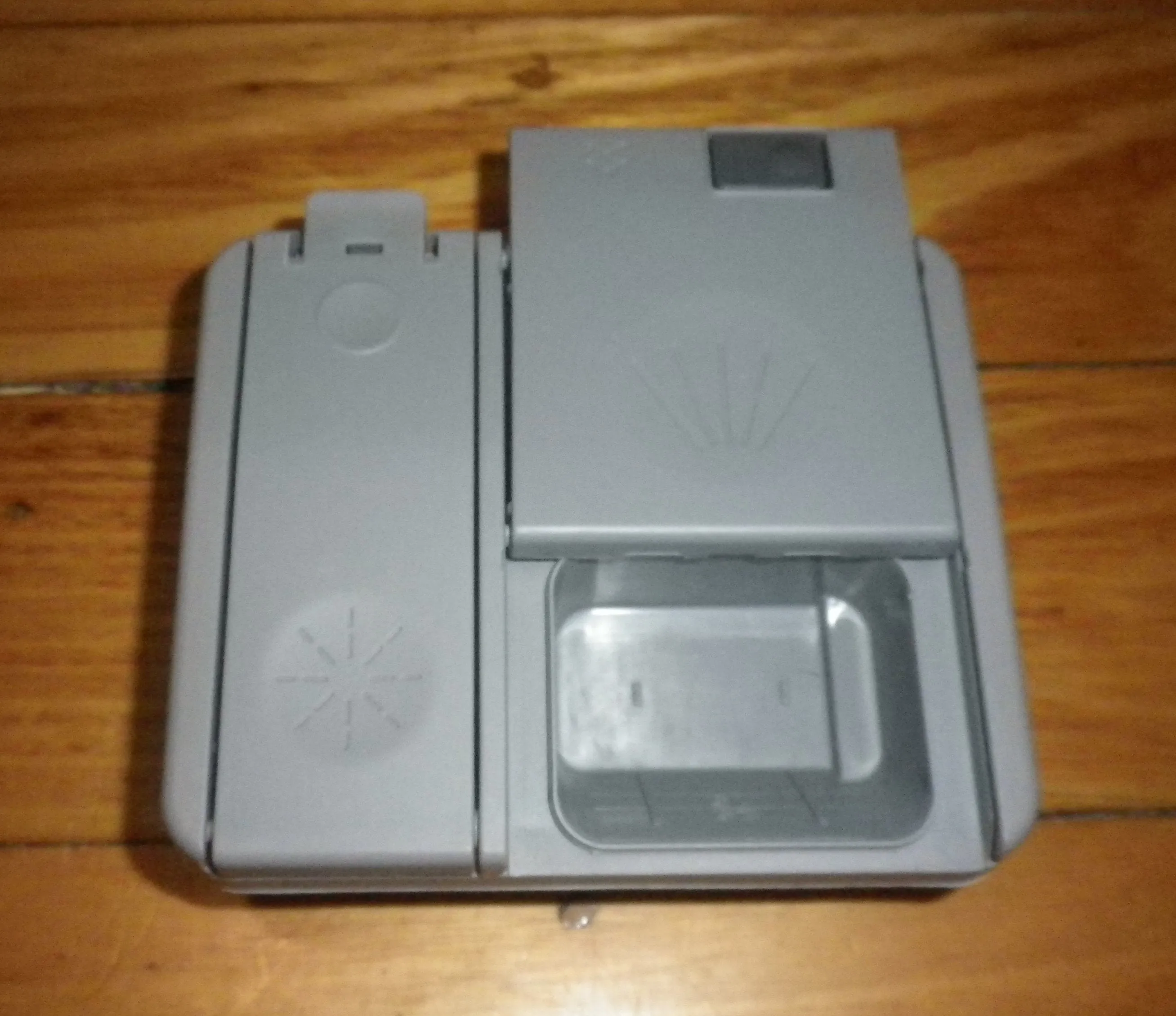 Westinghouse WSF6608X PNC 94200122203 Dual Detergent Dispenser - Part # 4055950028